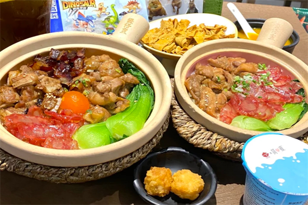 煲仔皇总部电话：煲仔皇加盟靠谱吗?