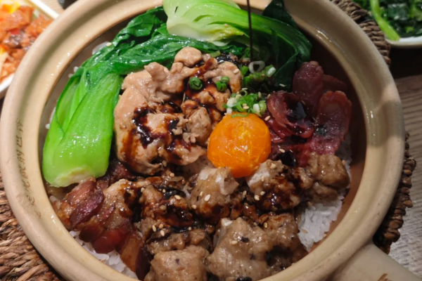 煲仔皇煲仔饭加盟费多少?